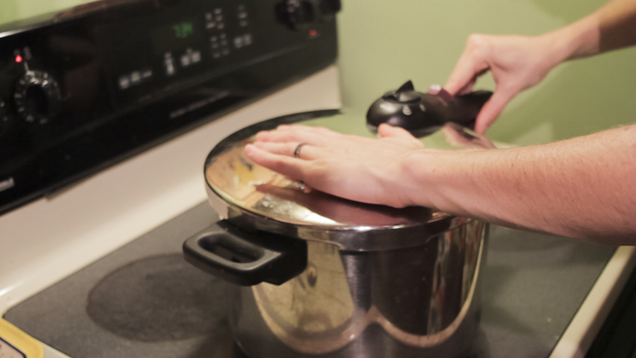 Pulled pork - pressure cooker locked