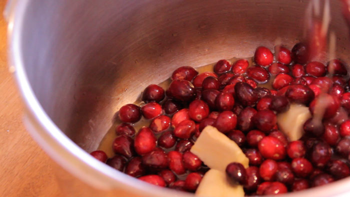 pressure cooker recipe: cranberry sauce